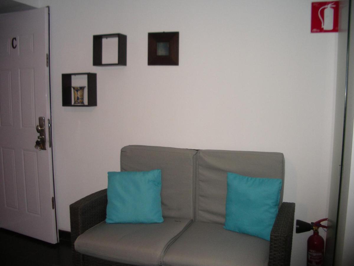 Apartamentos La Fonda Aninon Bagian luar foto